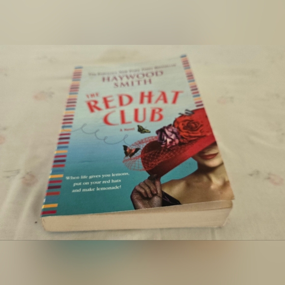 The Red Hat Club - Picture 3 of 6